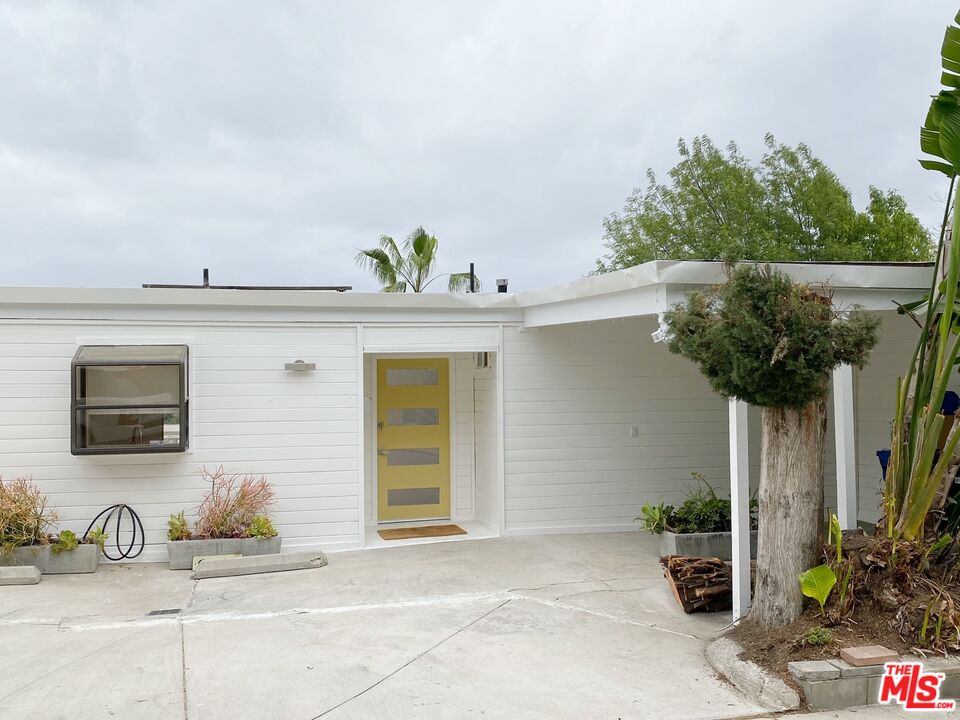 3352 Oak Glen Dr