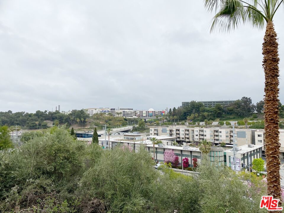 3352 Oak Glen Dr