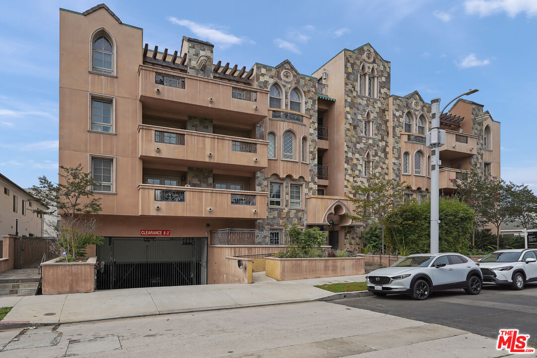1845 Federal Ave Unit: 205