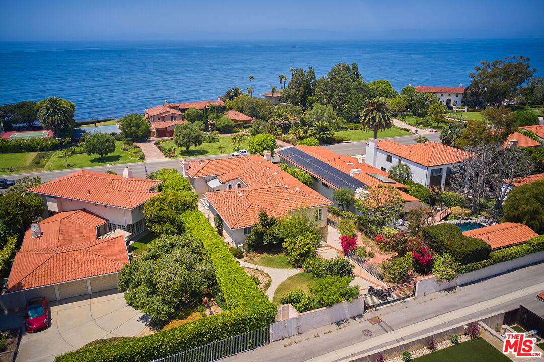 1744 Paseo Del Mar