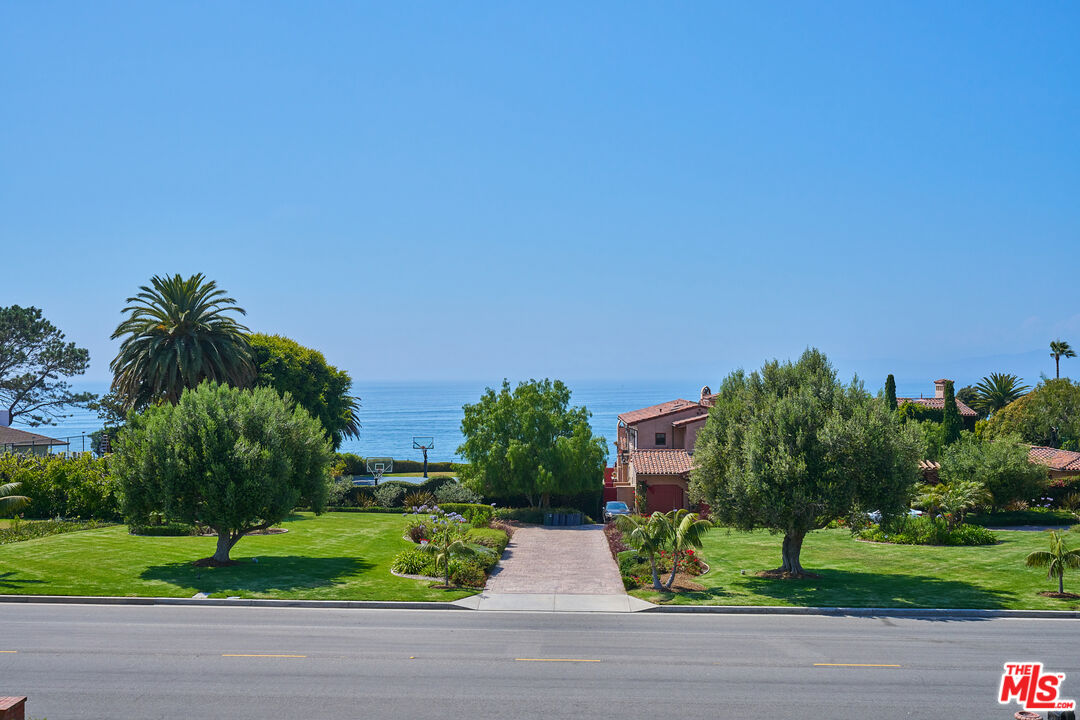 1744 Paseo Del Mar