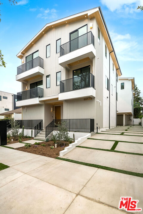 5321 Ben Ave Unit: 1