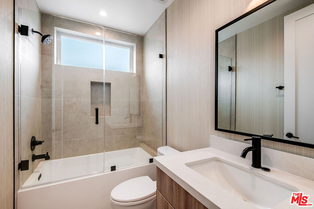 5321 Ben Ave Unit: 1