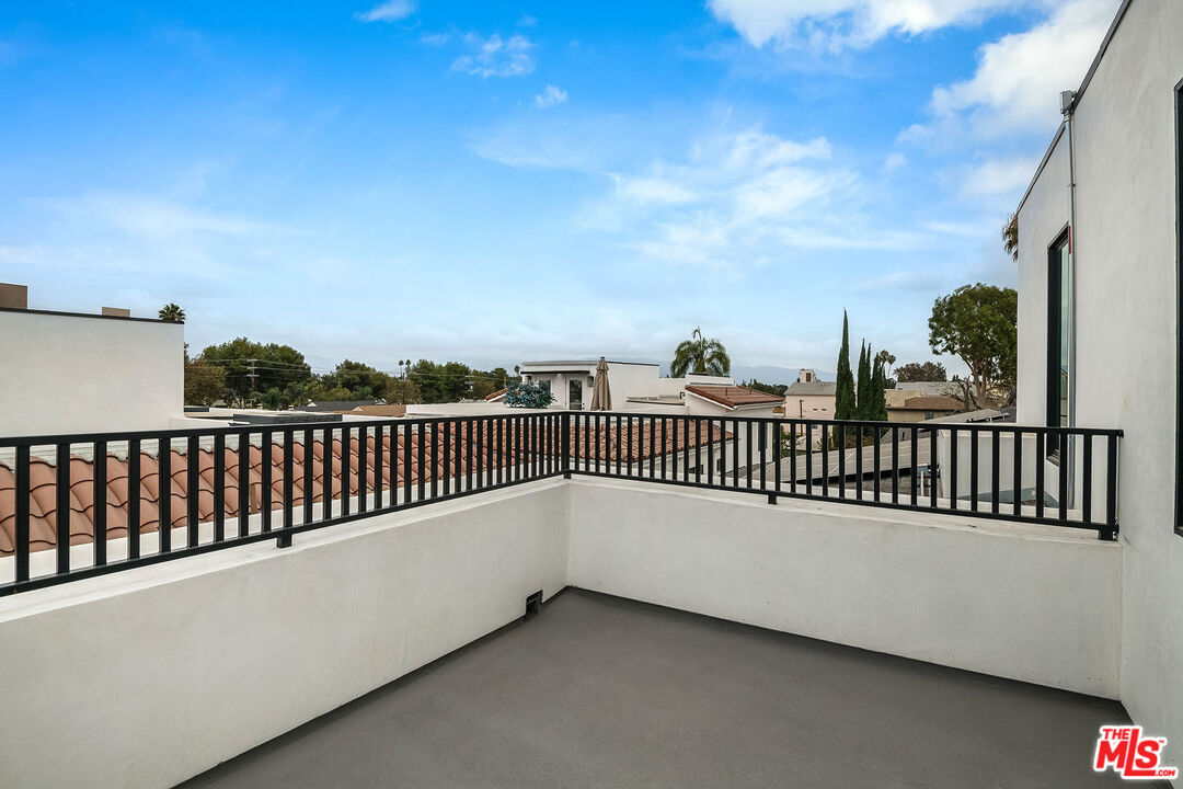 5321 Ben Ave Unit: 1