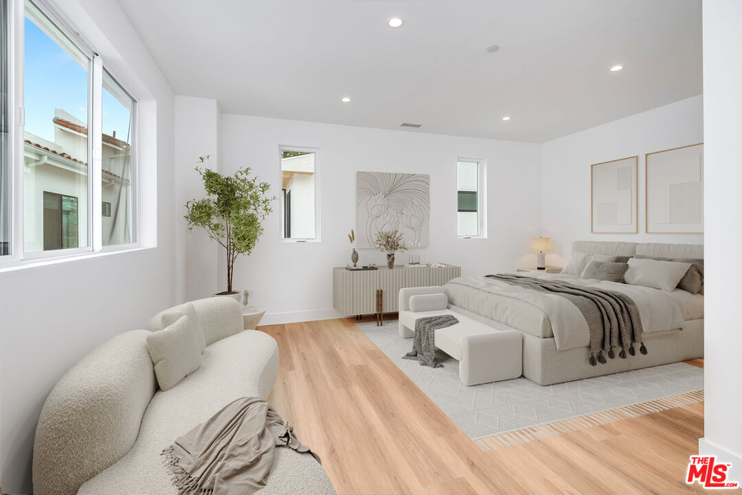 5321 Ben Ave Unit: 2