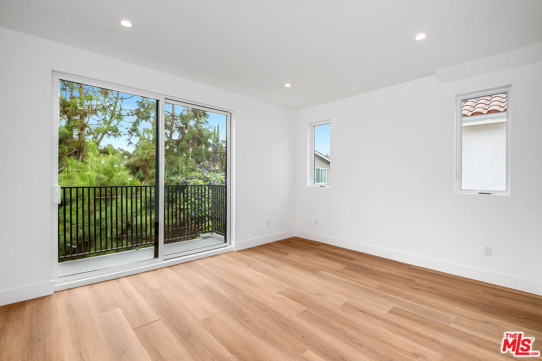 5321 Ben Ave Unit: 2