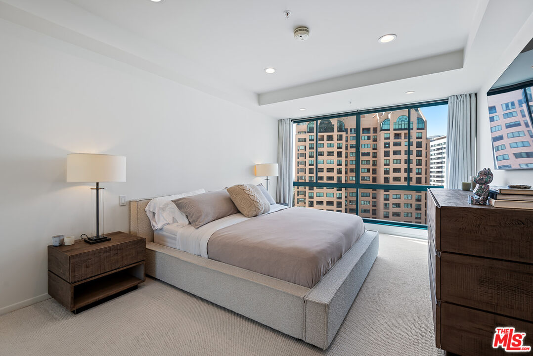 10490 Wilshire Blvd Unit: 802