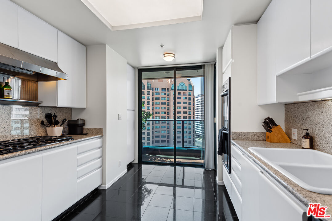 10490 Wilshire Blvd Unit: 802