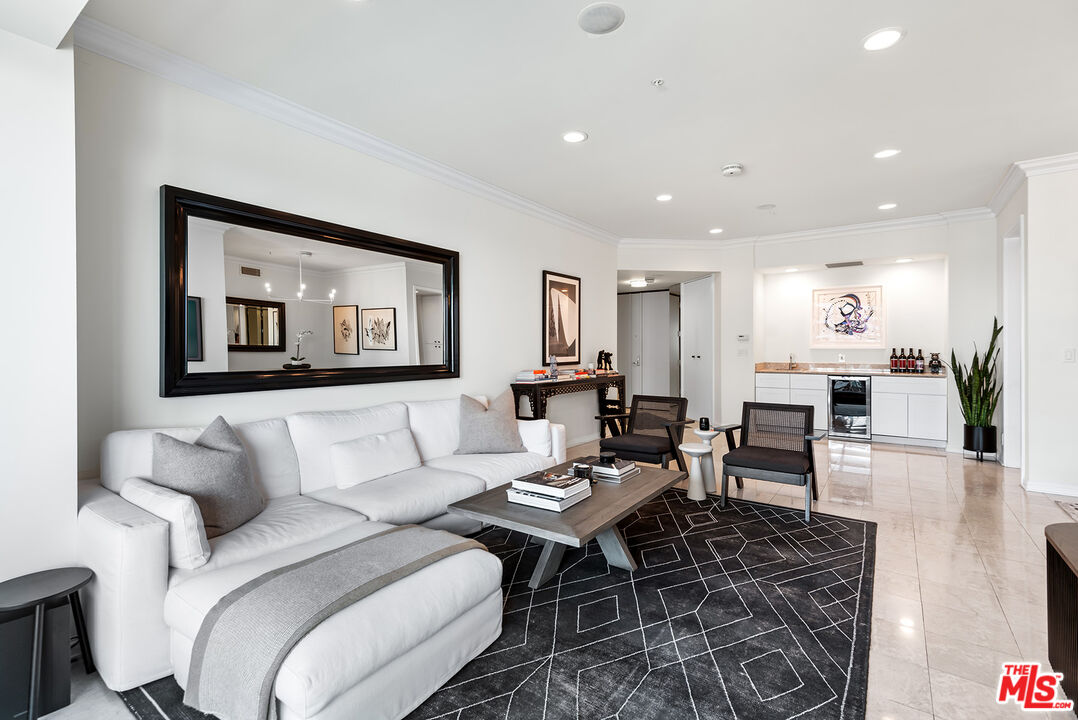 10490 Wilshire Blvd Unit: 802