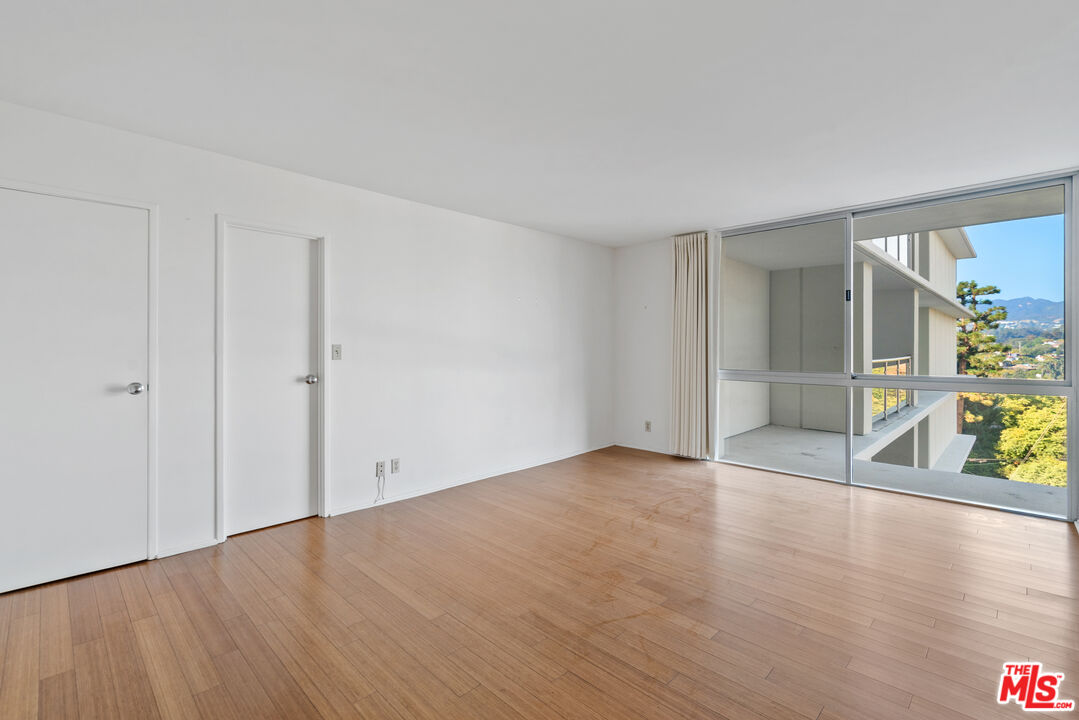 201 Ocean Ave Unit: 810B