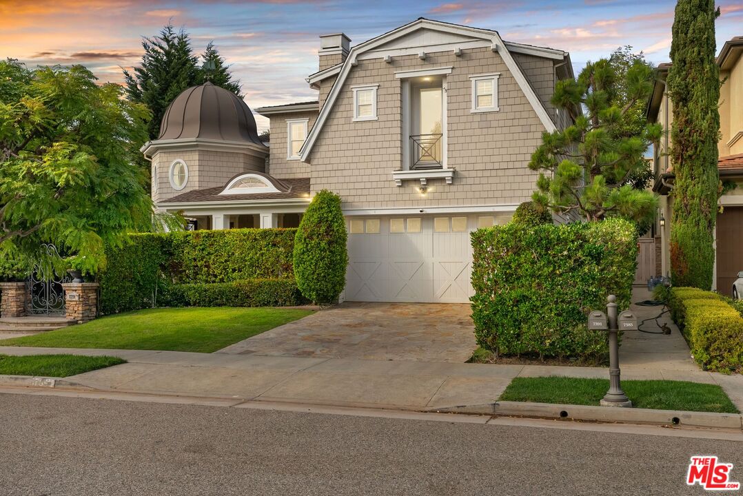 7391 Coastal View Dr
