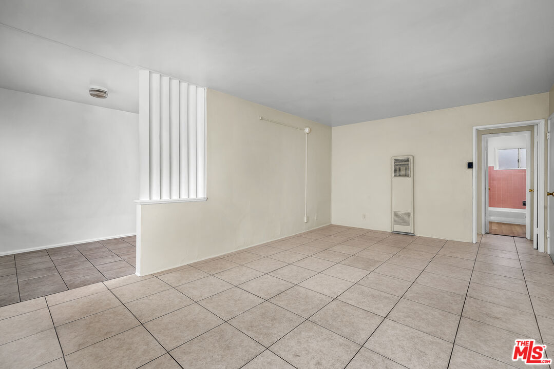 635 N Ardmore Ave Unit: 5