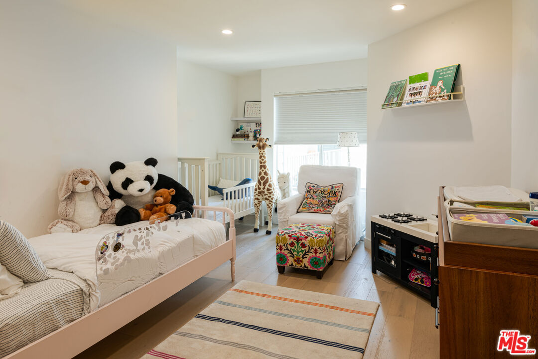 2222 5th St Unit: 302