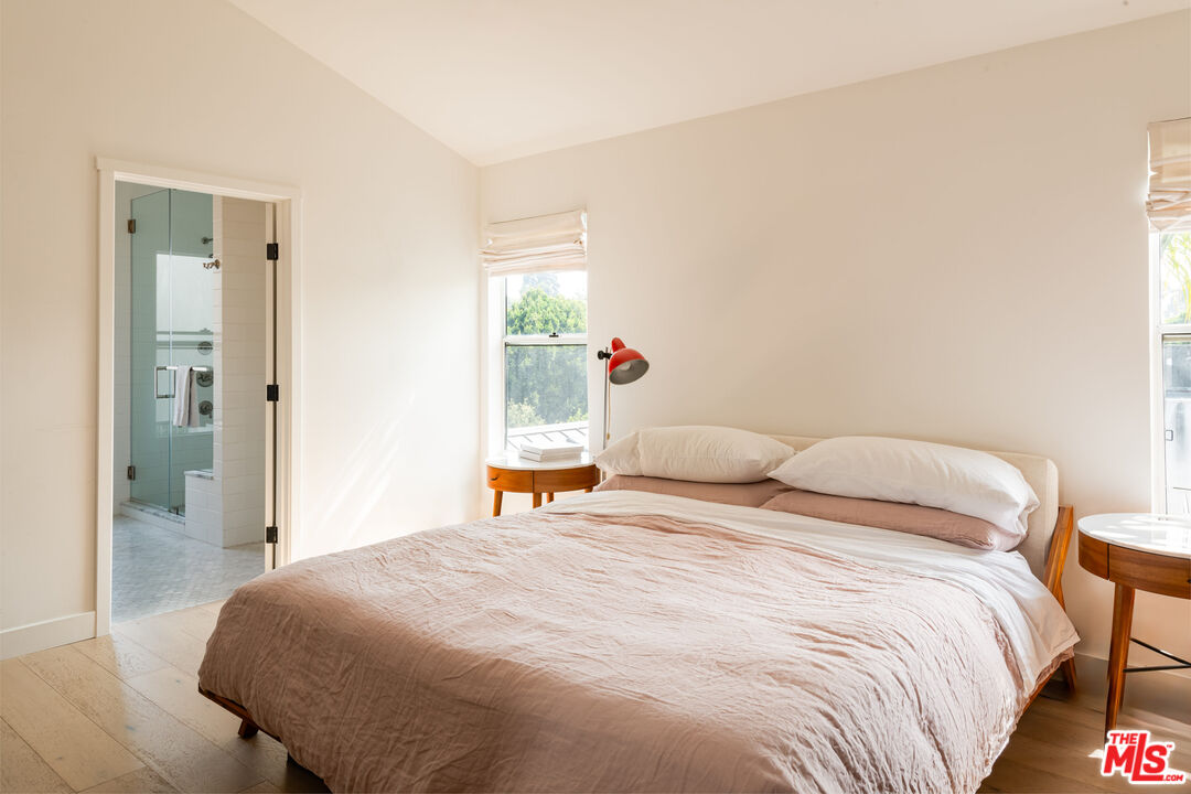 2222 5th St Unit: 302