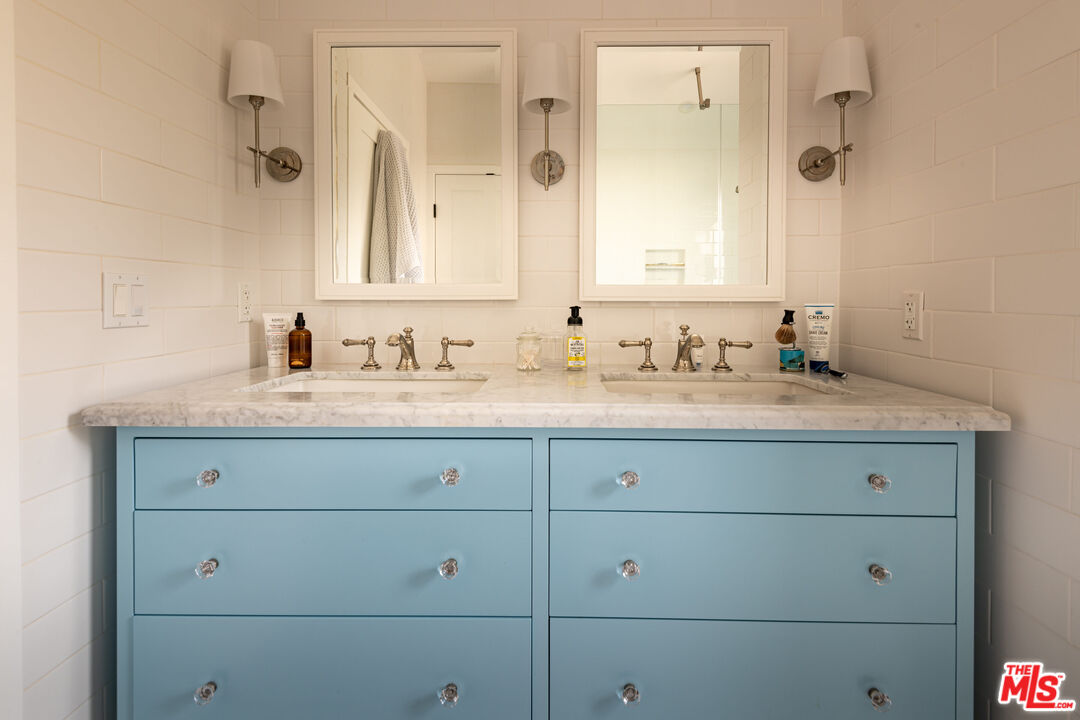 2222 5th St Unit: 302