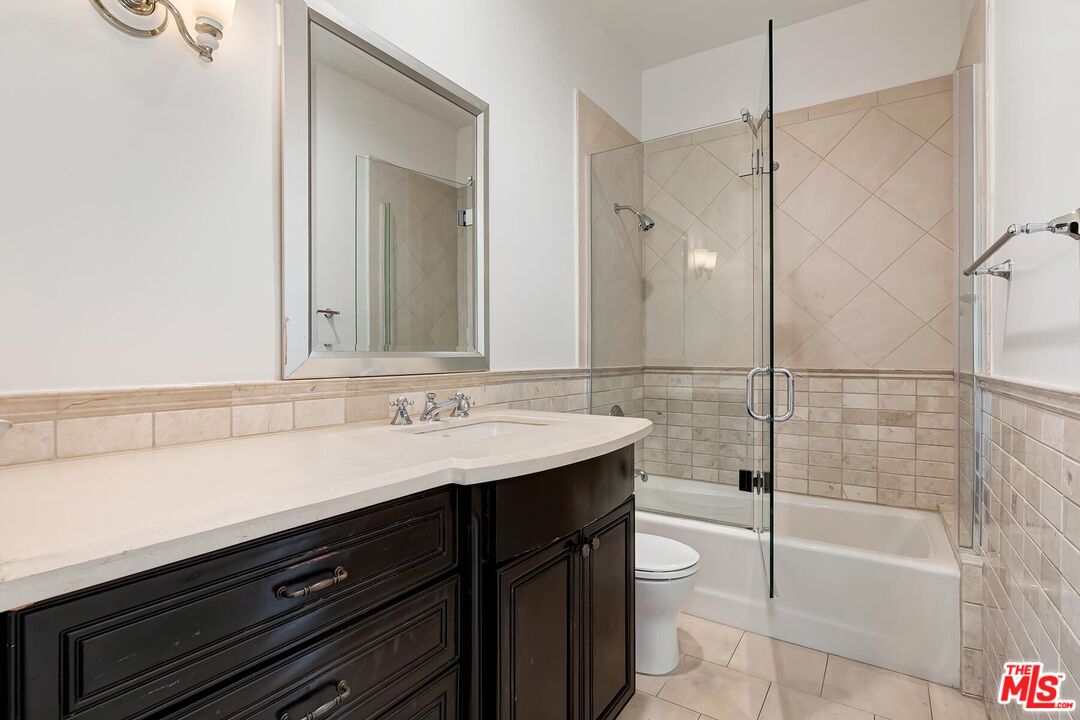 133 S Spalding Dr Unit: 401