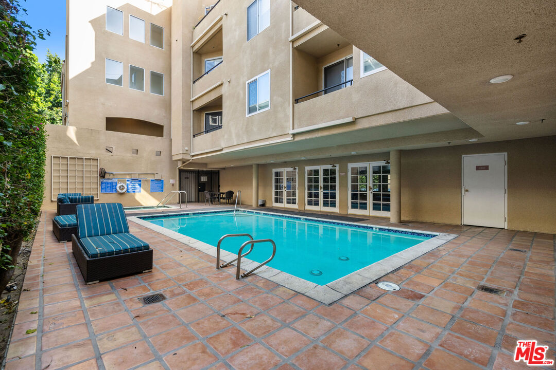 12633 Moorpark St Unit: 307
