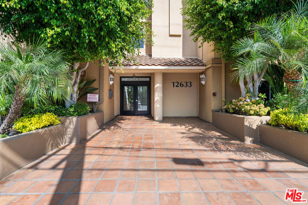 12633 Moorpark St Unit: 307