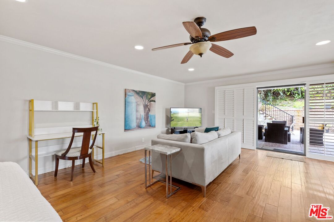 5204 Bedford Ave