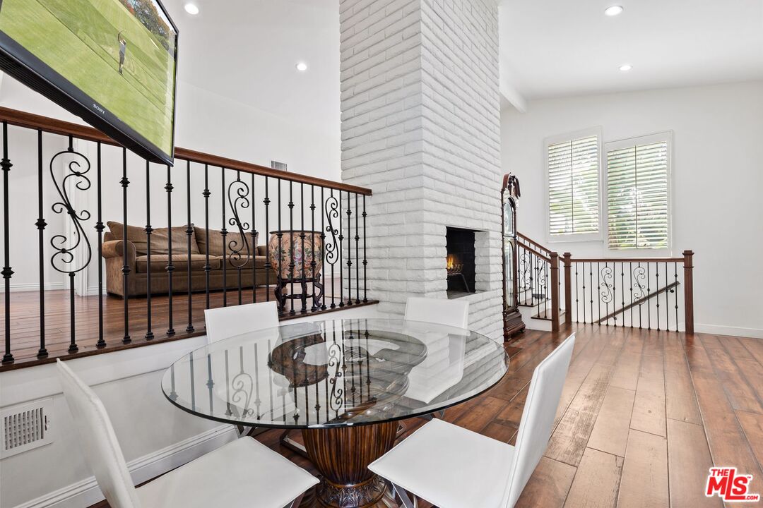 5204 Bedford Ave