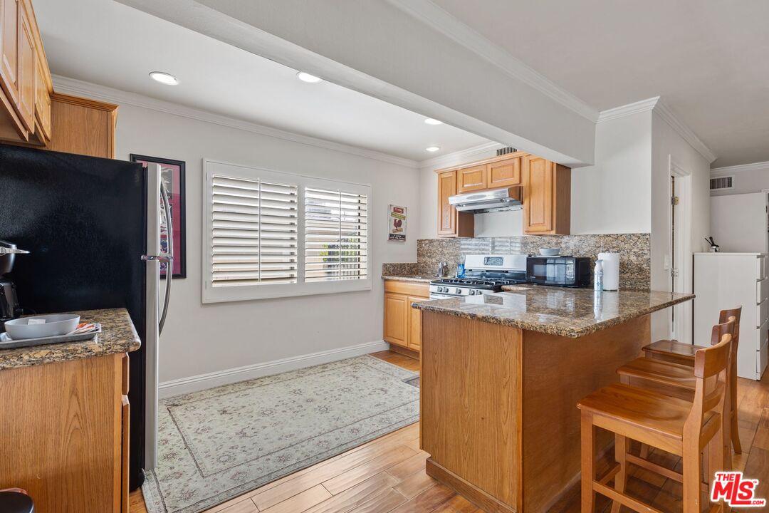 5204 Bedford Ave