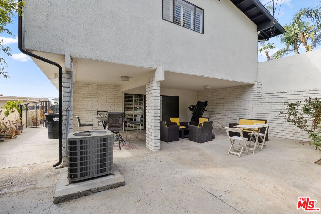 5204 Bedford Ave