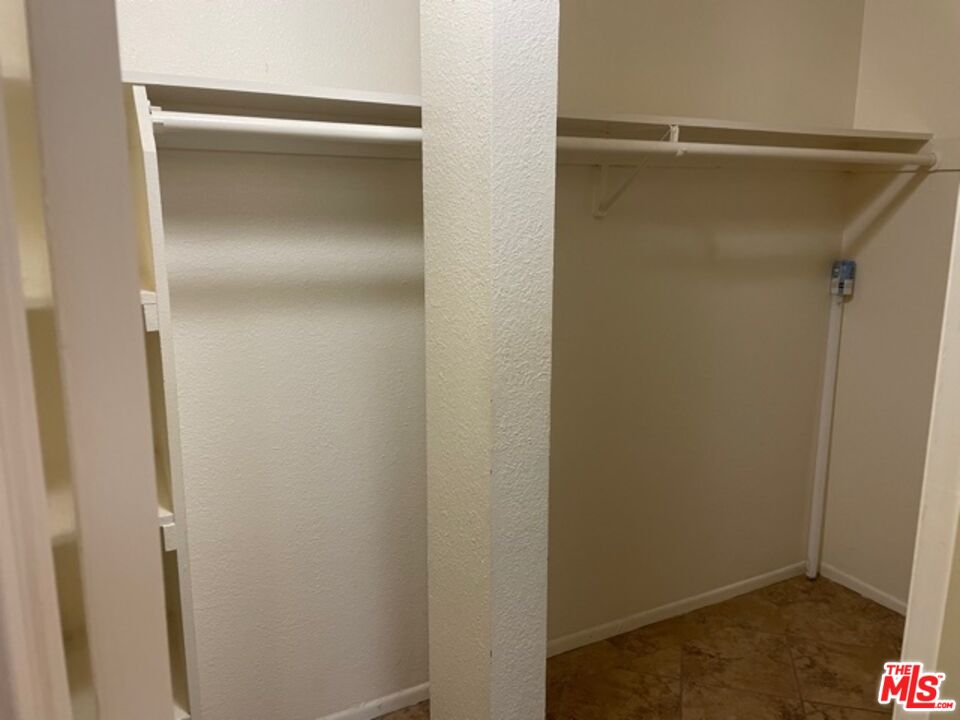 6151 Orange St Unit: 204