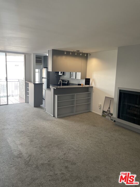 6151 Orange St Unit: 204