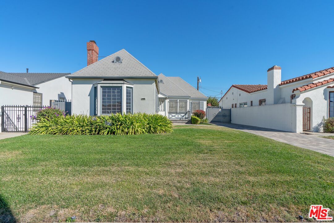 3960 Westside Ave