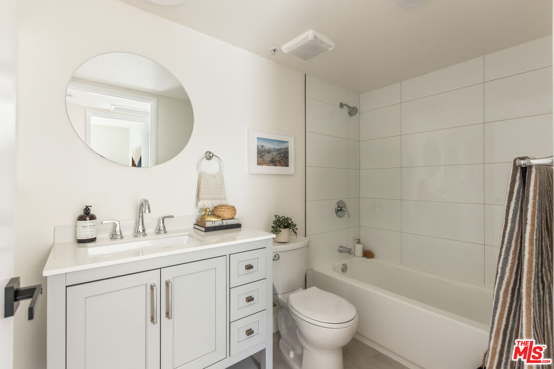 4511 Murietta Ave Unit: 6