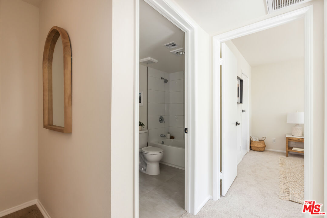 4511 Murietta Ave Unit: 6