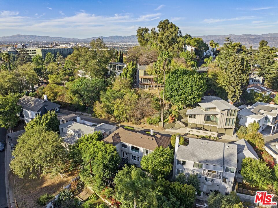 3318 Troy Dr