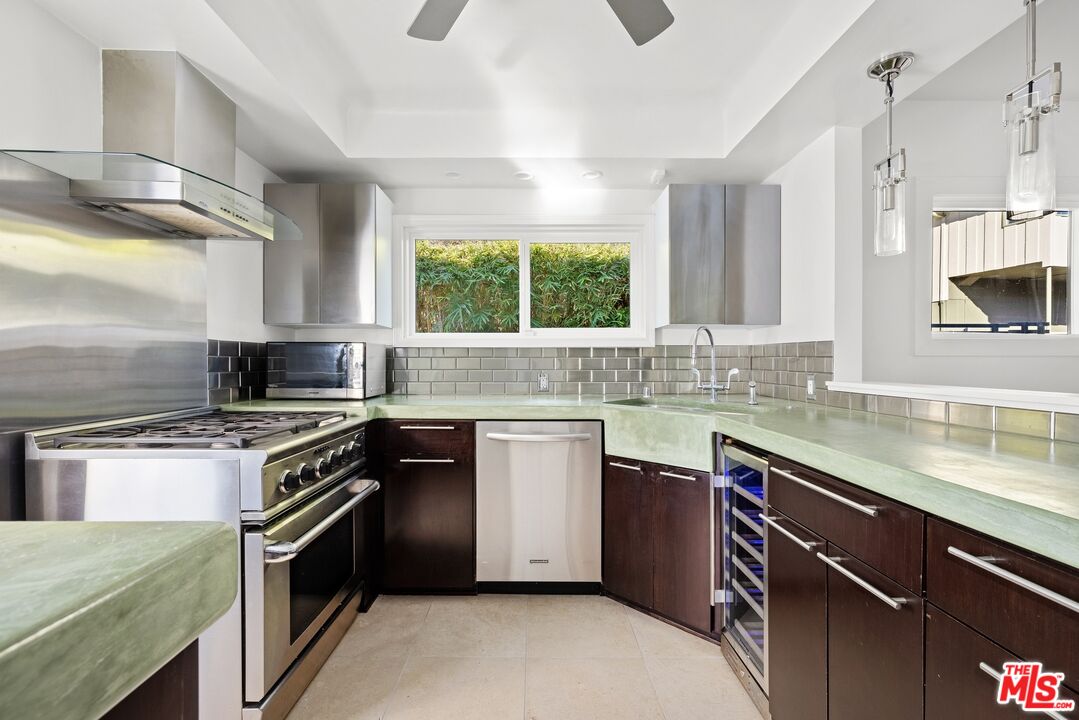 3318 Troy Dr