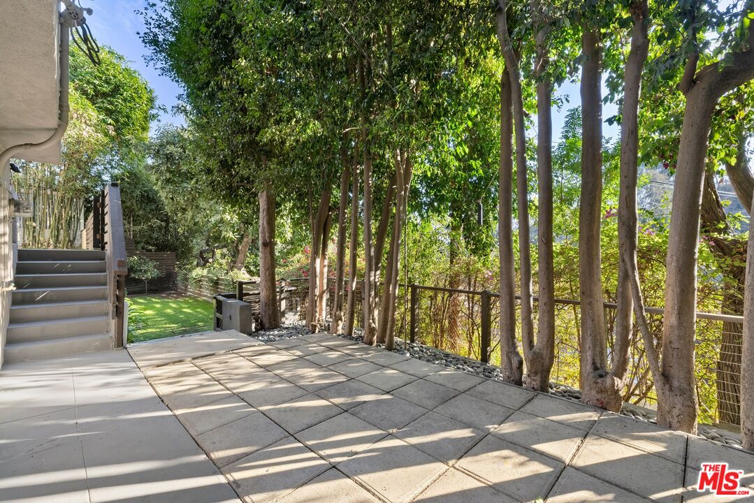 3318 Troy Dr