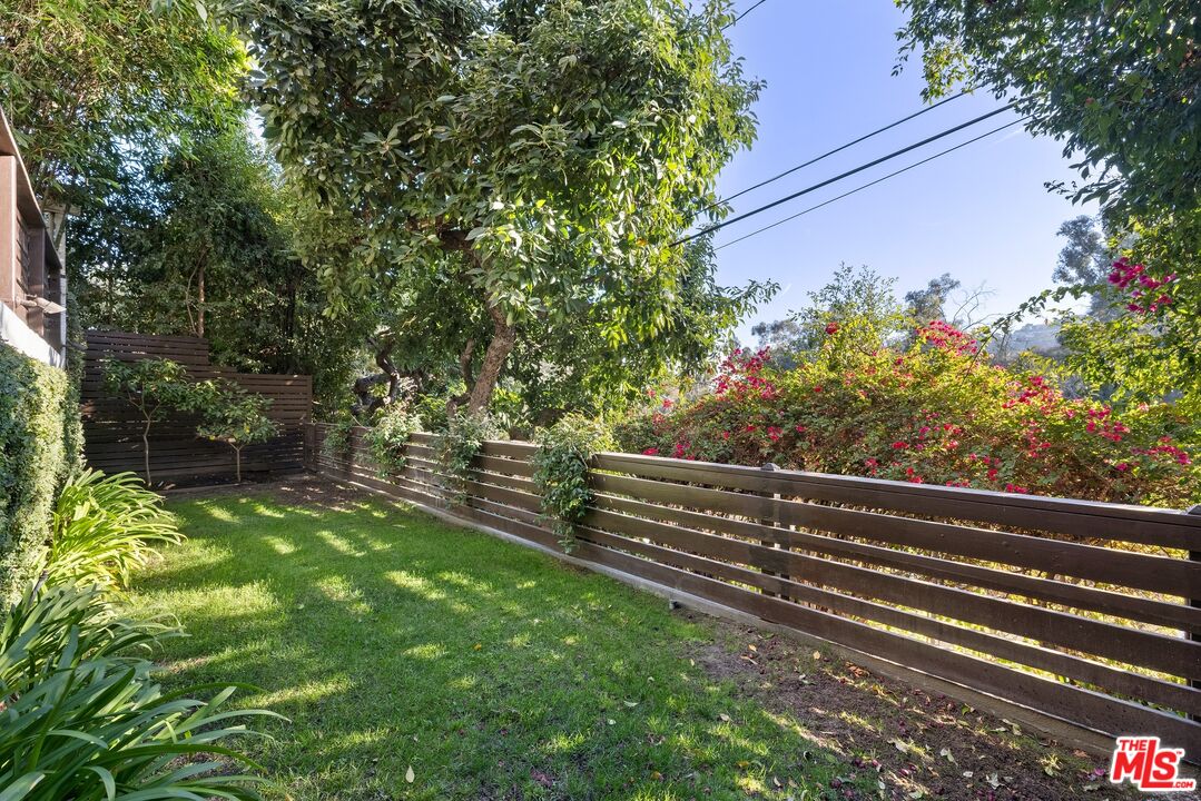 3318 Troy Dr