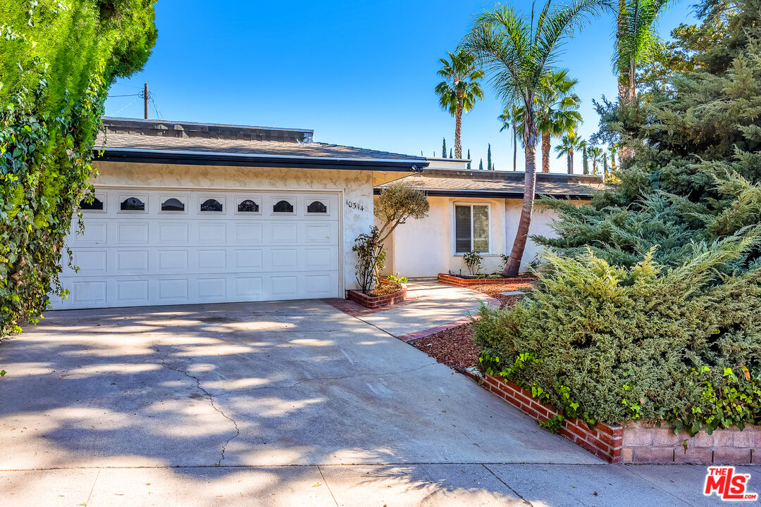 10314 Jimenez St