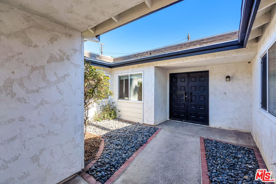 10314 Jimenez St