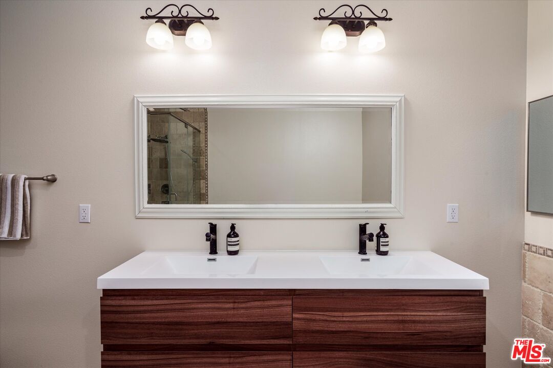 6924 Valmont St Unit: 10