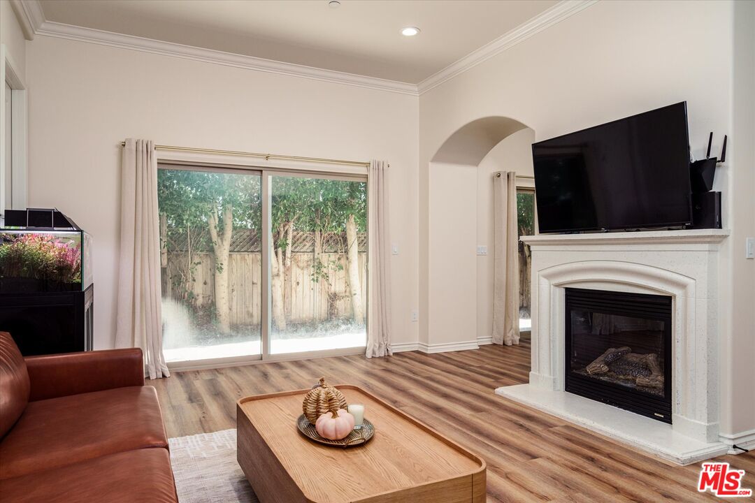 6924 Valmont St Unit: 10