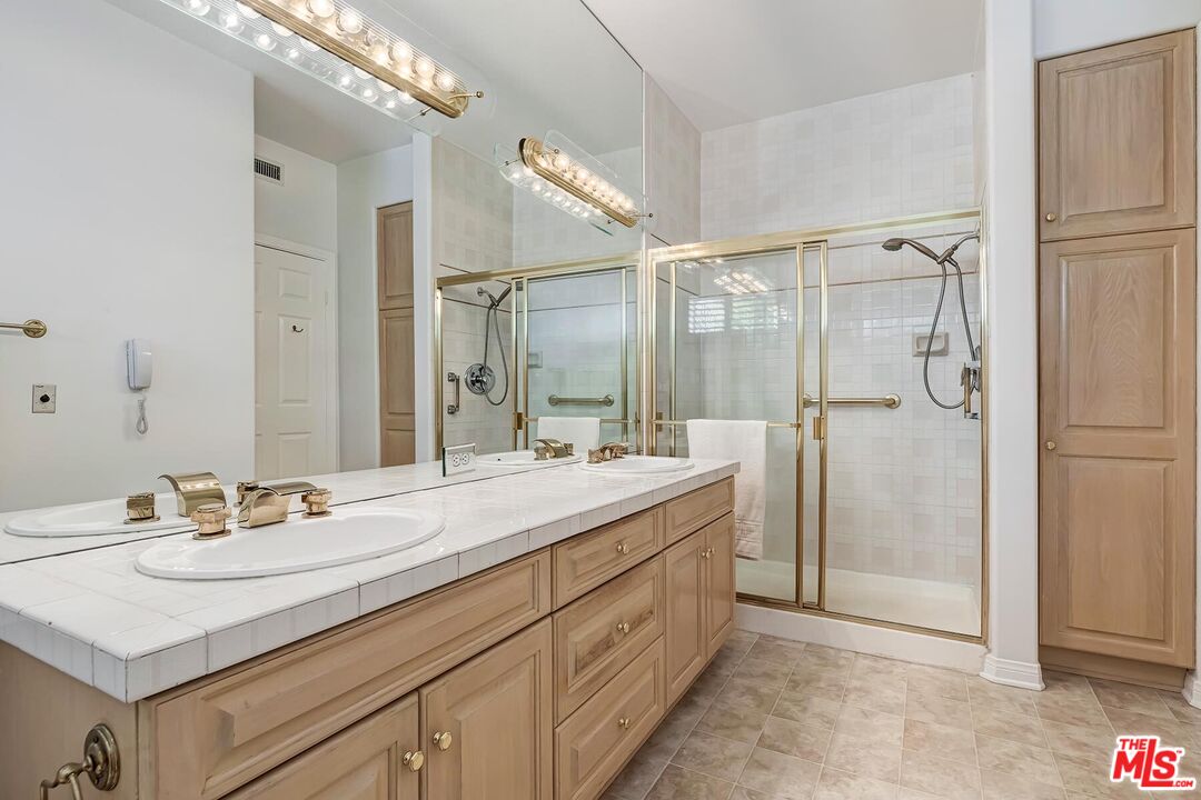 14290 Dickens St Unit: 303