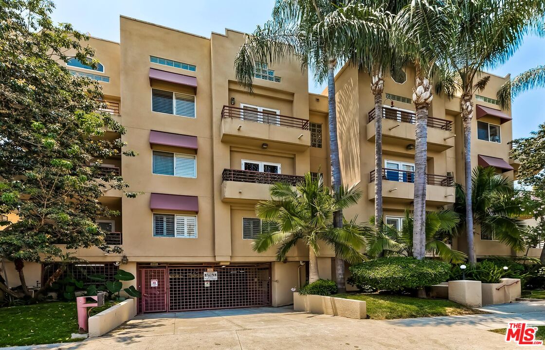 14290 Dickens St Unit: 303
