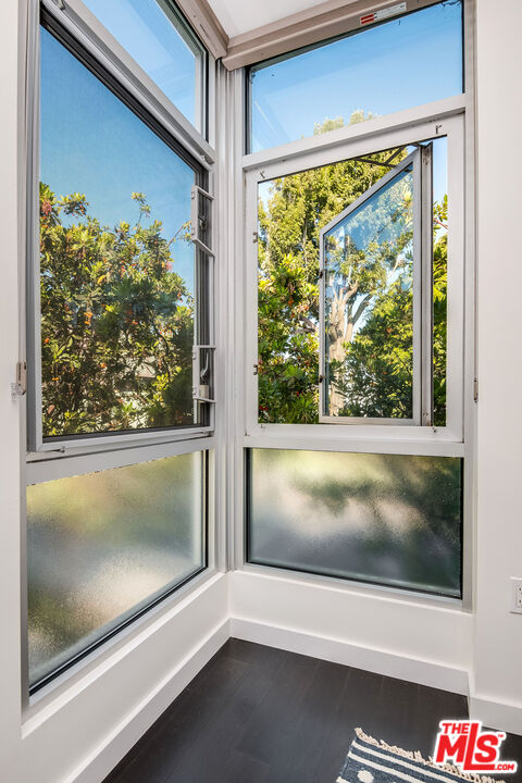 125 Pacific St Unit: 5