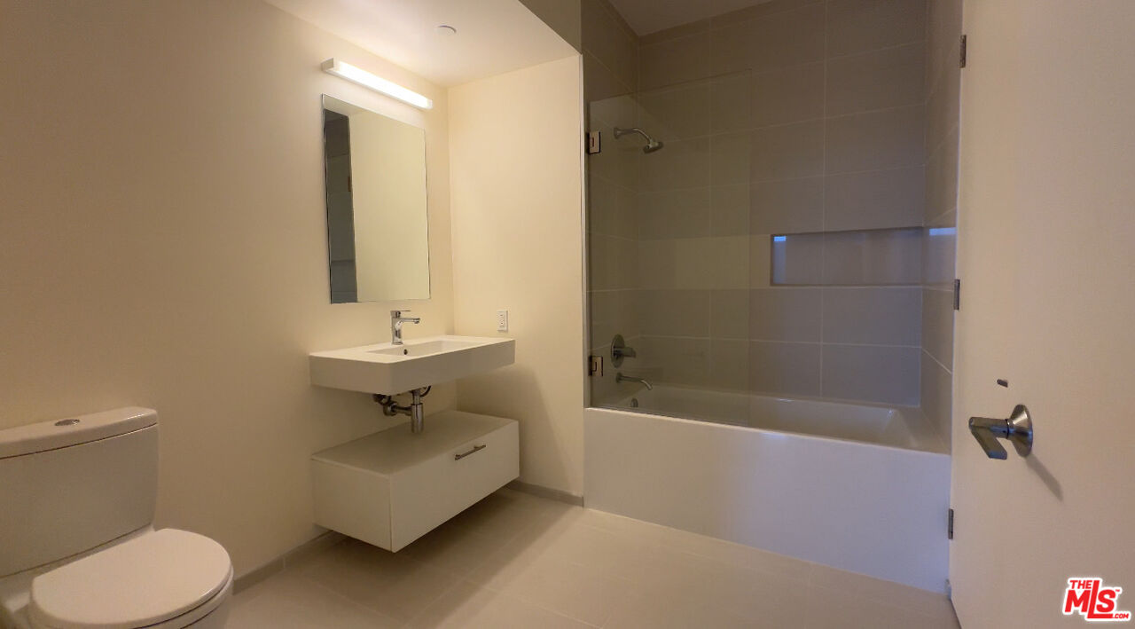 8500 W Sunset Unit: E801