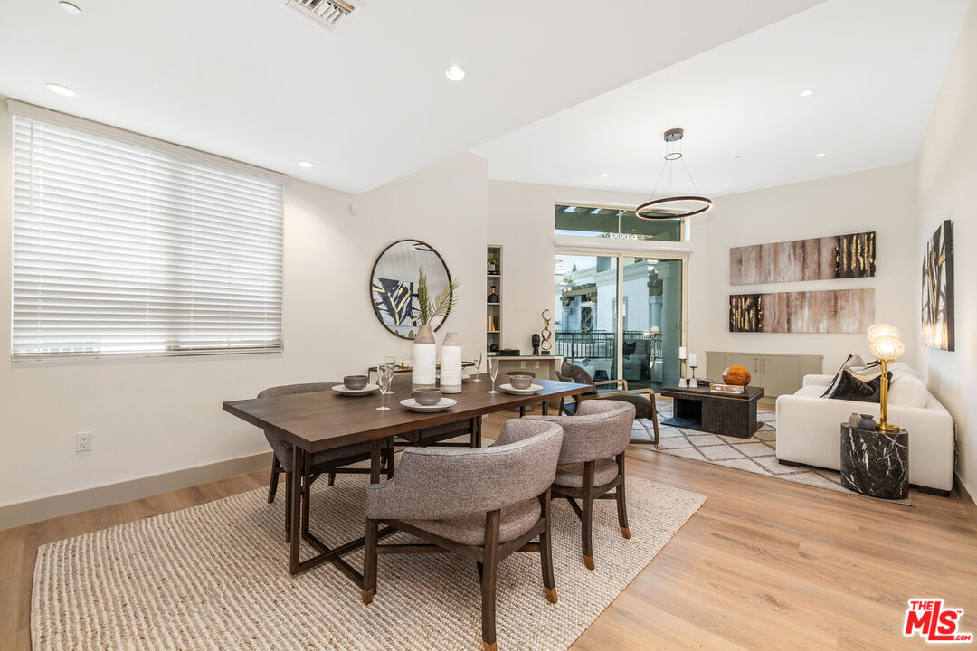 130 S Sepulveda Blvd Unit: 214