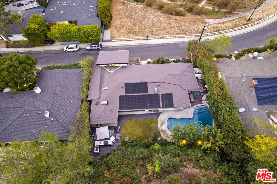 11272 Laurie Dr