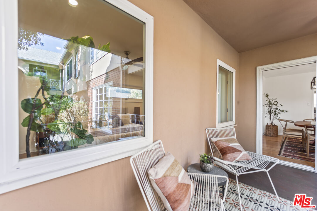939 N Glendale Ave Unit: 3