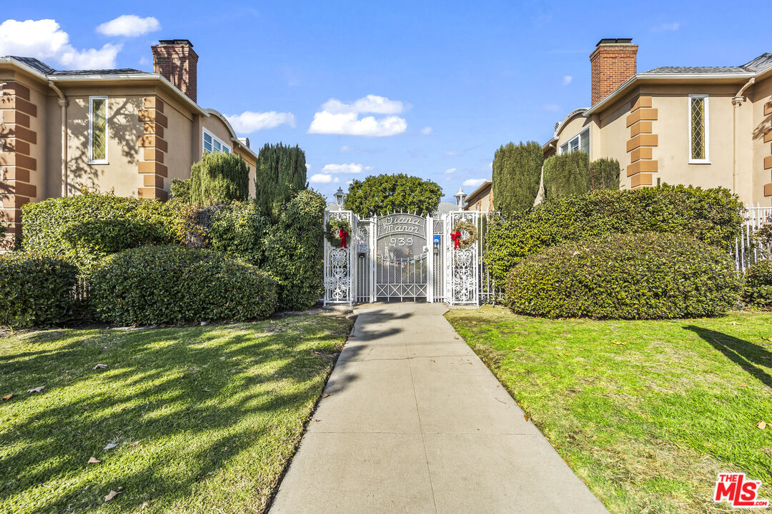 939 N Glendale Ave Unit: 3