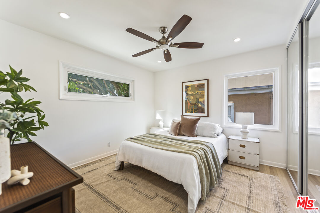 939 N Glendale Ave Unit: 3
