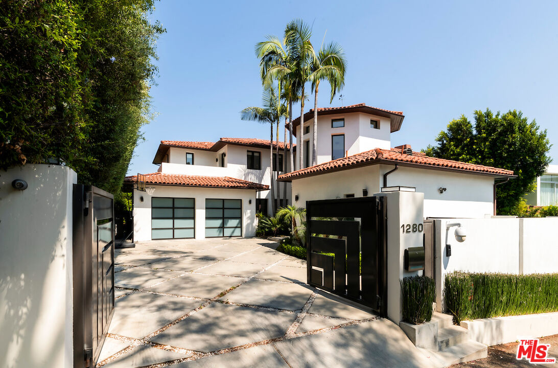 1280 Angelo Dr