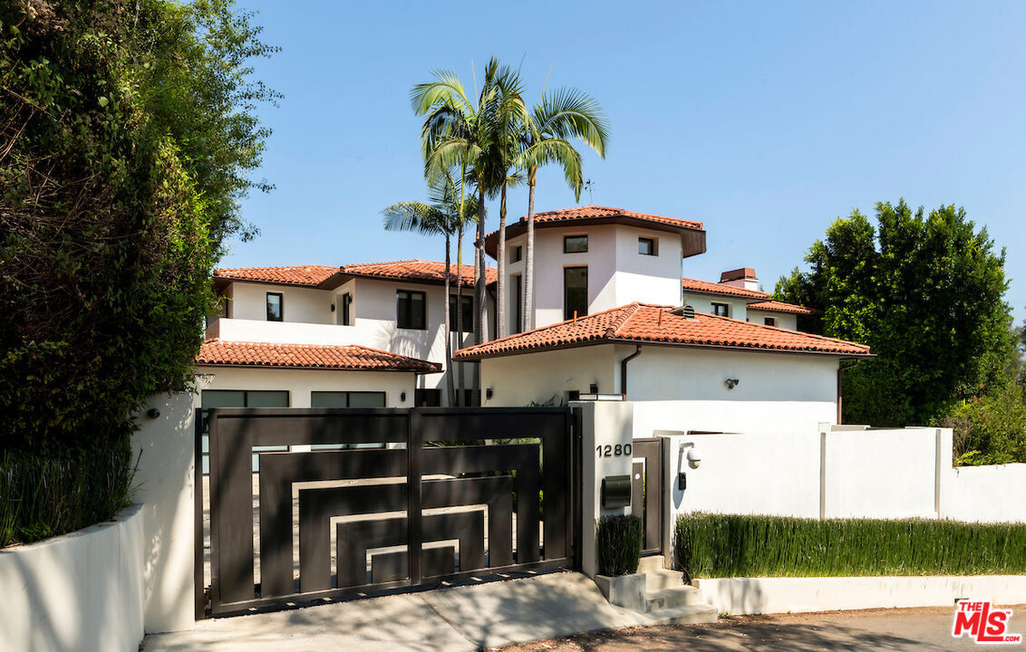1280 Angelo Dr